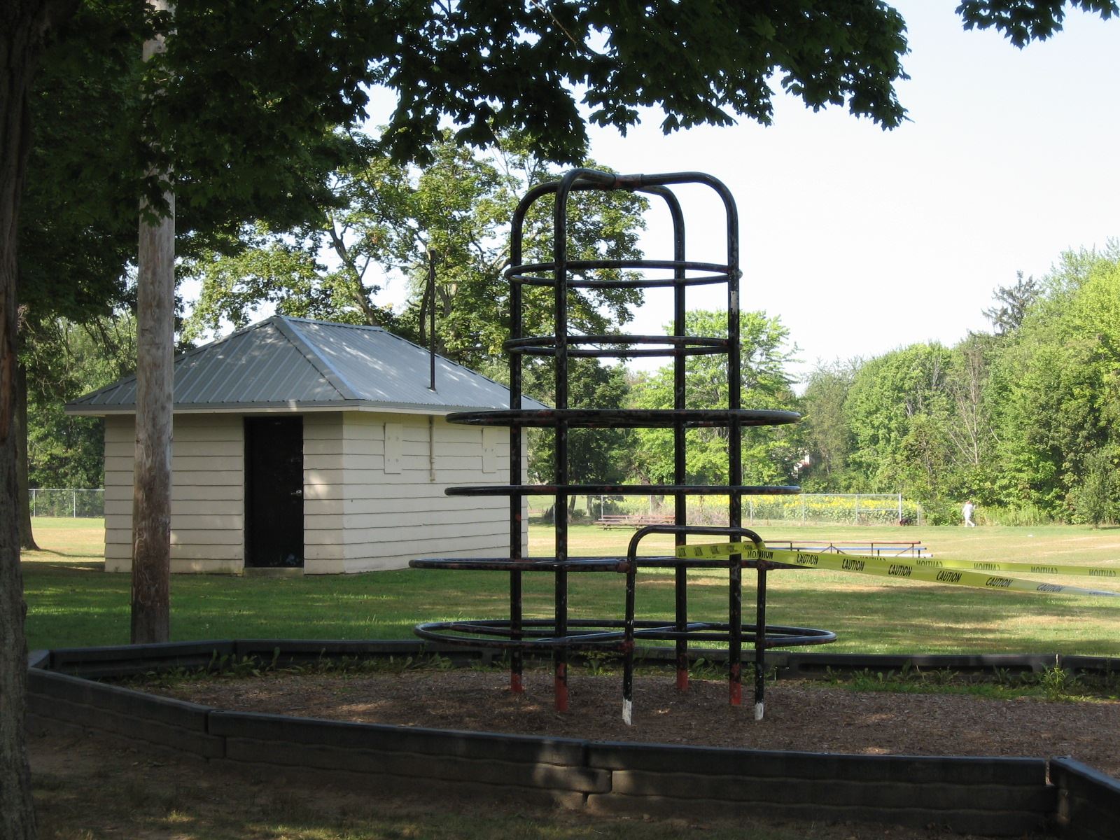 Old Bird Park Jungle Gym