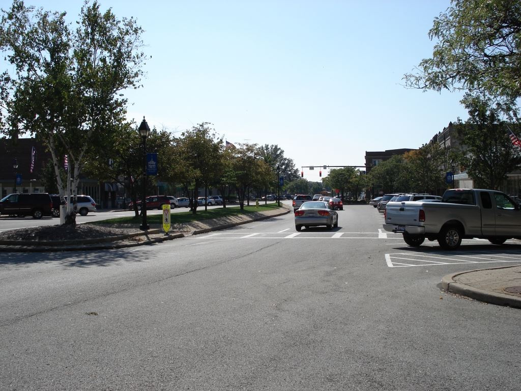 Cars Driving in Downtown Wadsworth