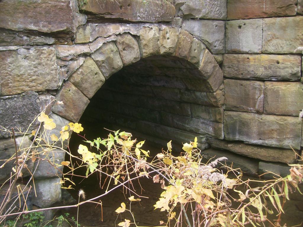 Holmesbrook Park Stone Bridge Tunnel