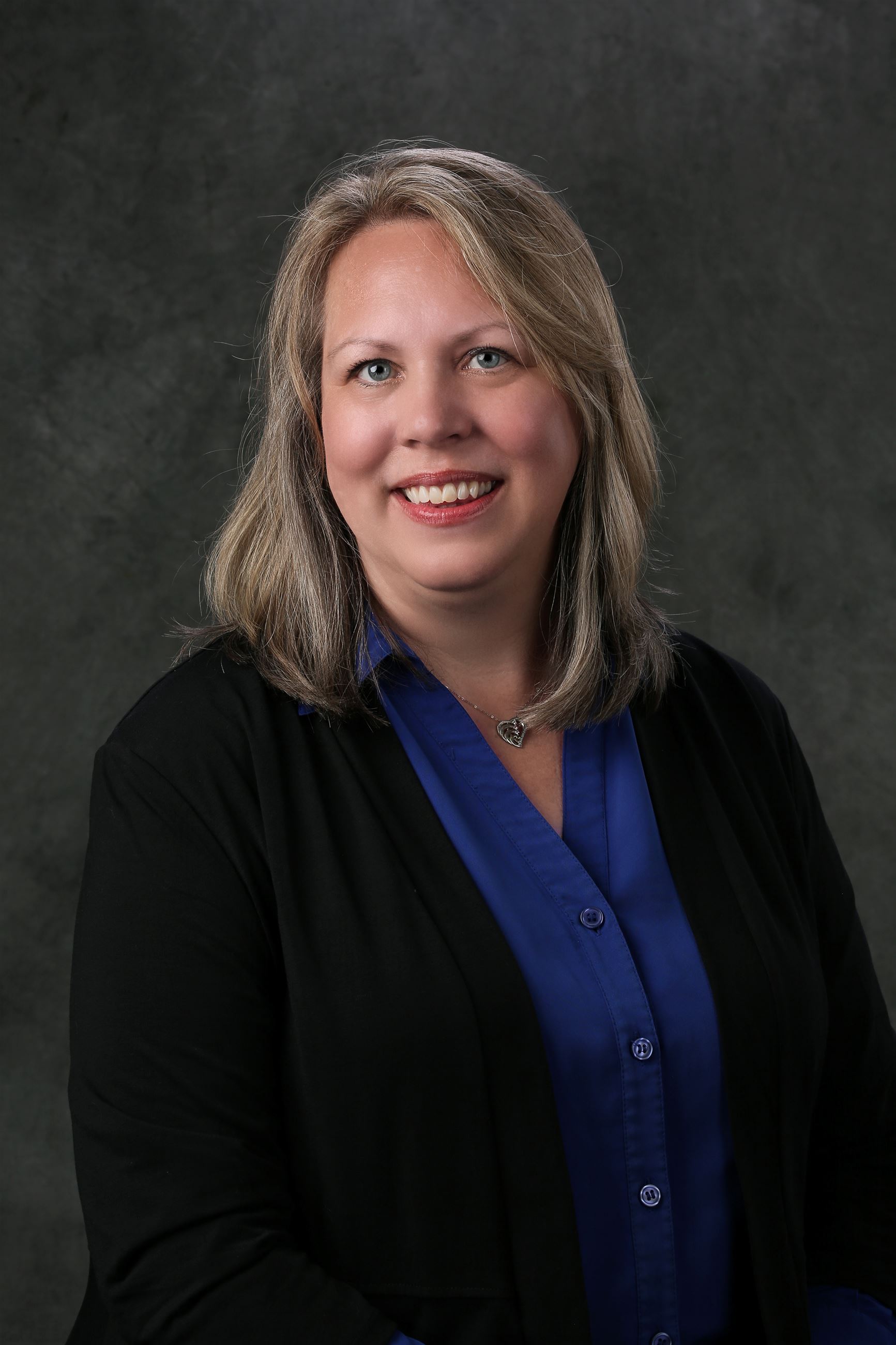 Lori Wilkinson Headshot